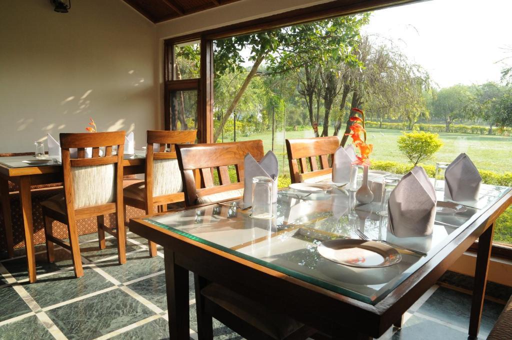 Naturoville Ayurvedic And Yoga Retreat Hotel Rishīkesh Exterior foto